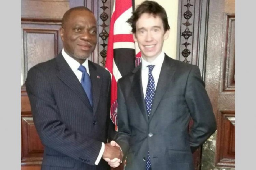 Noël Nelson Messone et Roly stewart