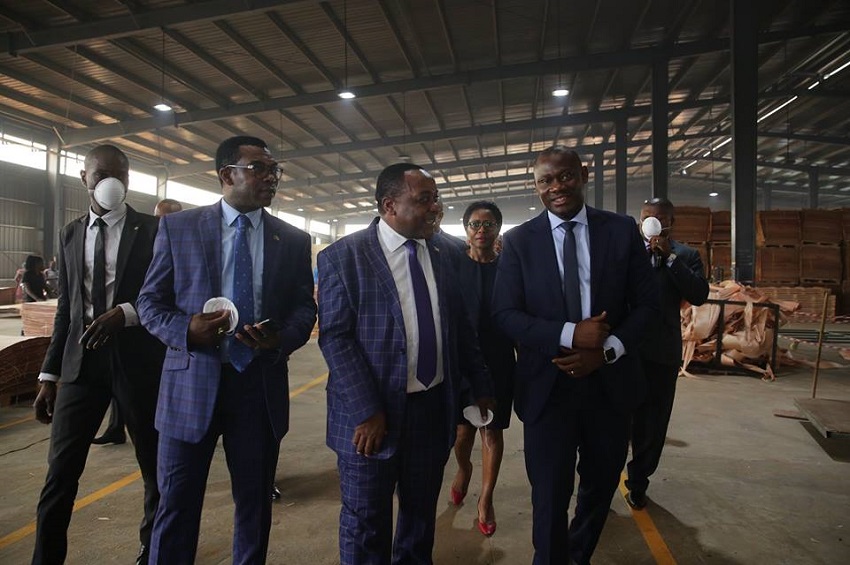 Des pétroliers à la ZES de Nkok