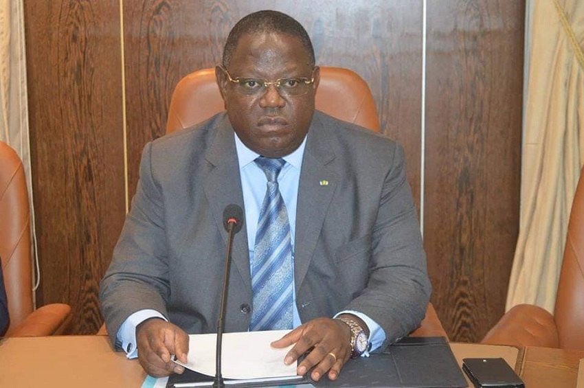 Emmanuel Issoze Ngondet à propos d'Ali Bongo