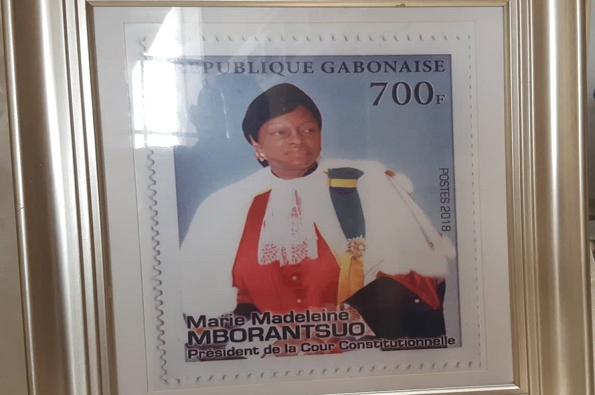 Timbre à l'effigie de Mborantsuo