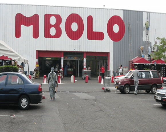 Le centre commercial Mbolo